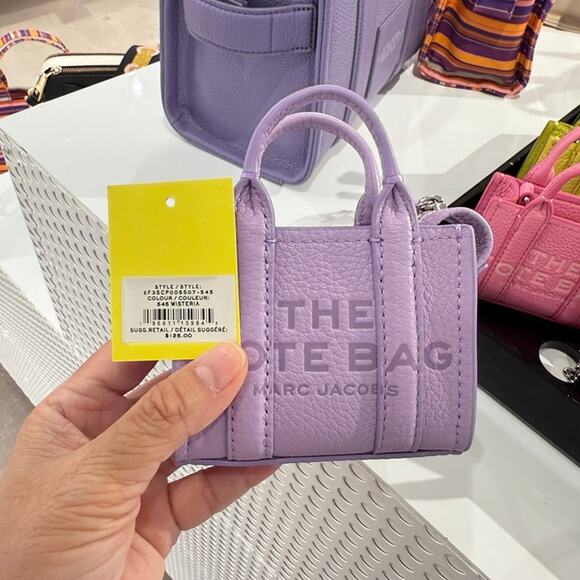 MARC JACOBS The Nano Tote Bag Charm 2F3SCP005S07